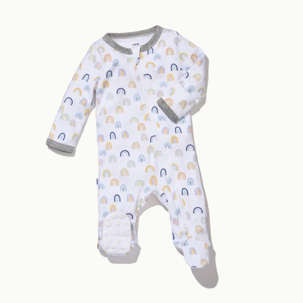 Nanit Footed PJS (Newborn) in Rainbows NWT